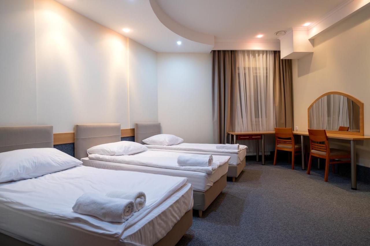 Hotel Lord غورليتسي المظهر الخارجي الصورة