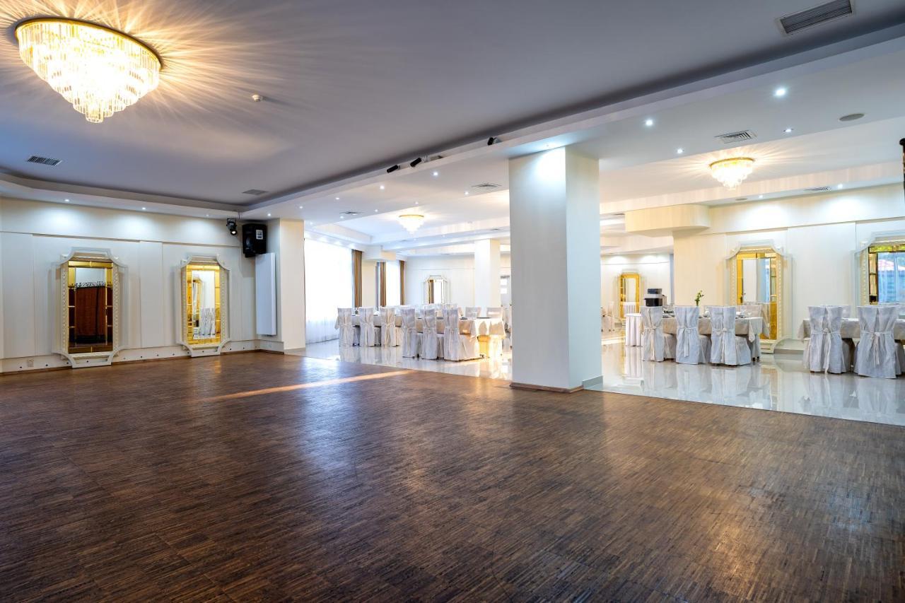 Hotel Lord غورليتسي المظهر الخارجي الصورة