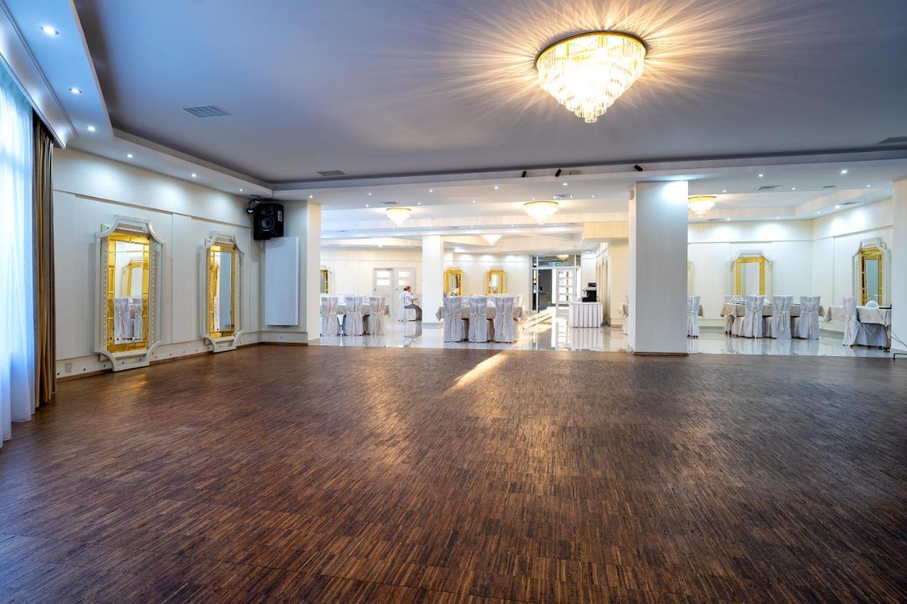 Hotel Lord غورليتسي المظهر الخارجي الصورة